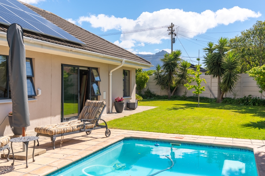 4 Bedroom Property for Sale in Pinelands Western Cape